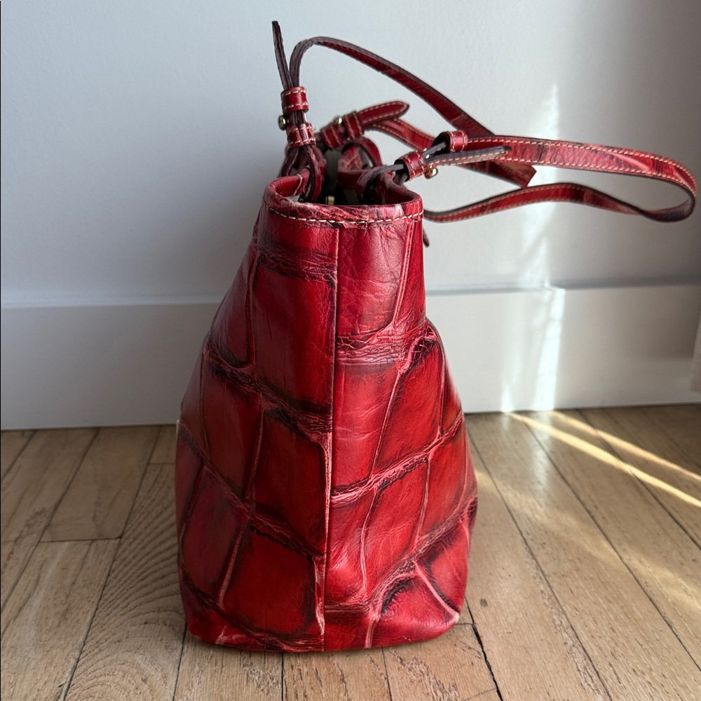 Dooney & Bourke Red Croc-Patterned Tote - Picture 4 of 12